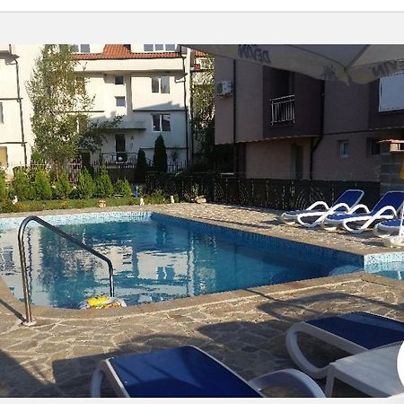 Dimitrov Apartments Burgas Exteriör bild